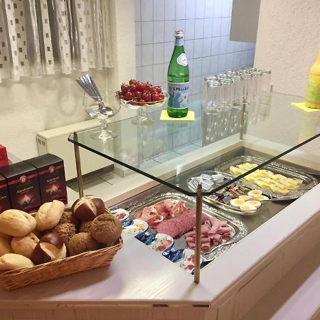 Hotel Carle Deizisau Bagian luar foto